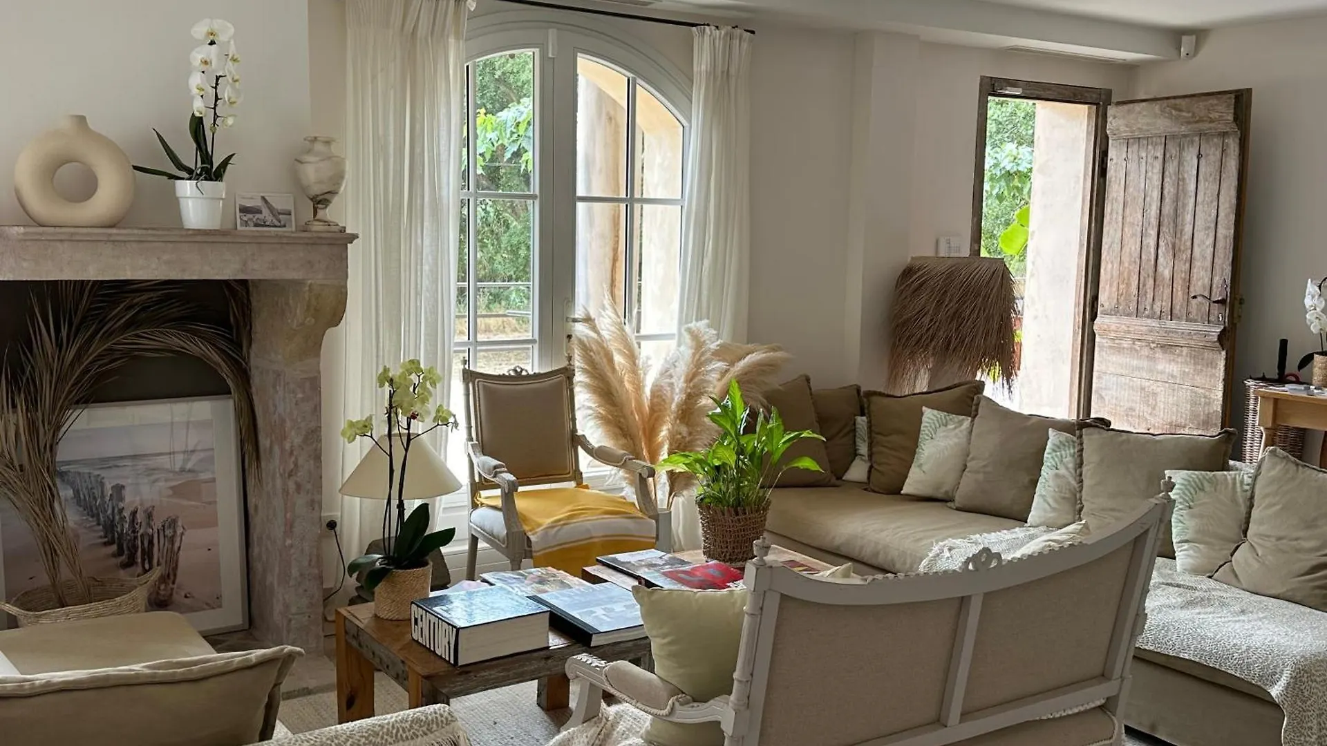 Le Clos Des Sept Palmiers Cavalaire-sur-Mer 5*,